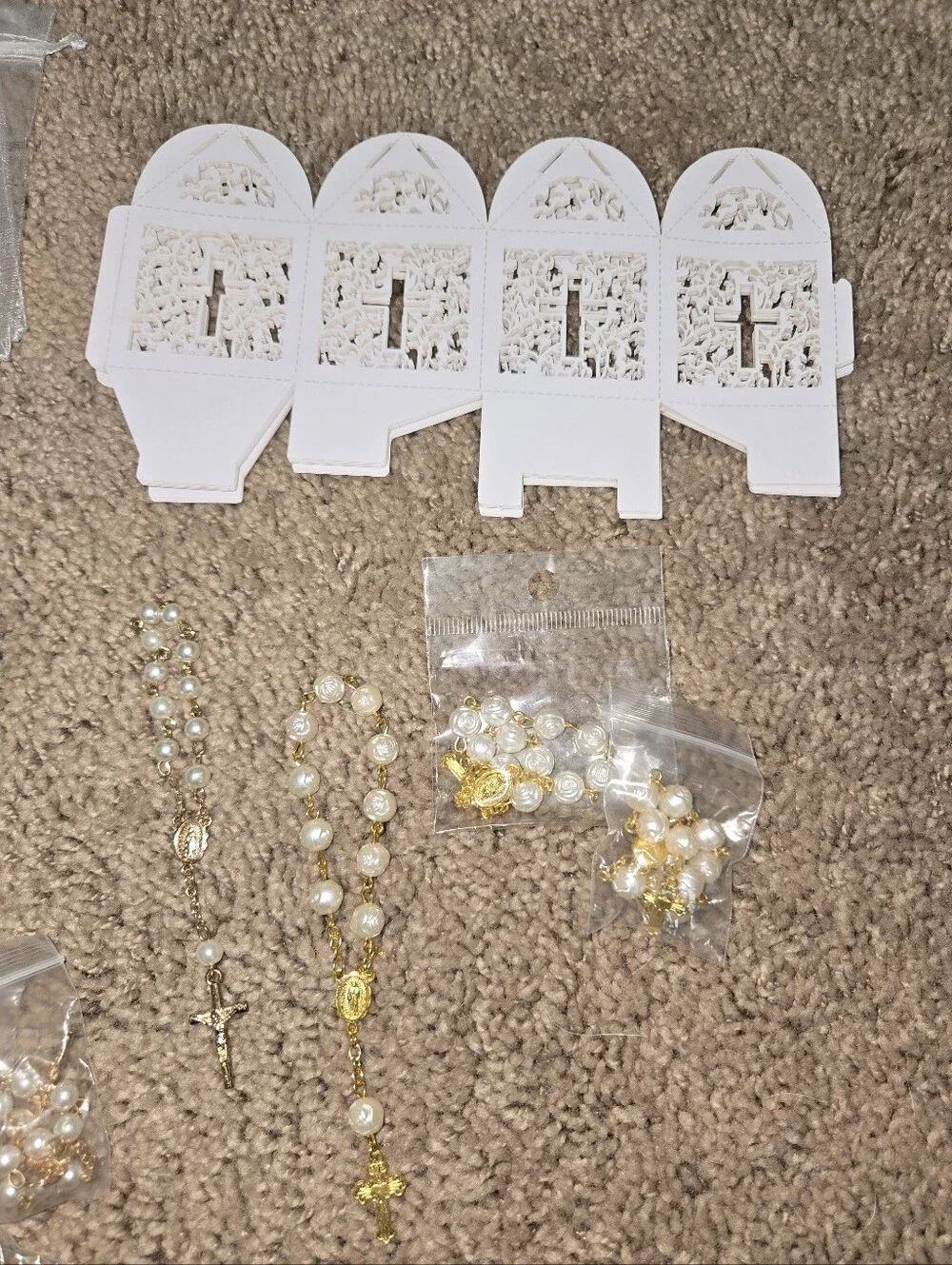 N/A elegant gold